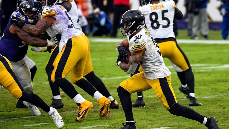 Die Pittsburgh Steelers, hier Runningback James Conner, bleiben als einziges Team in der NFL ungeschlagen.