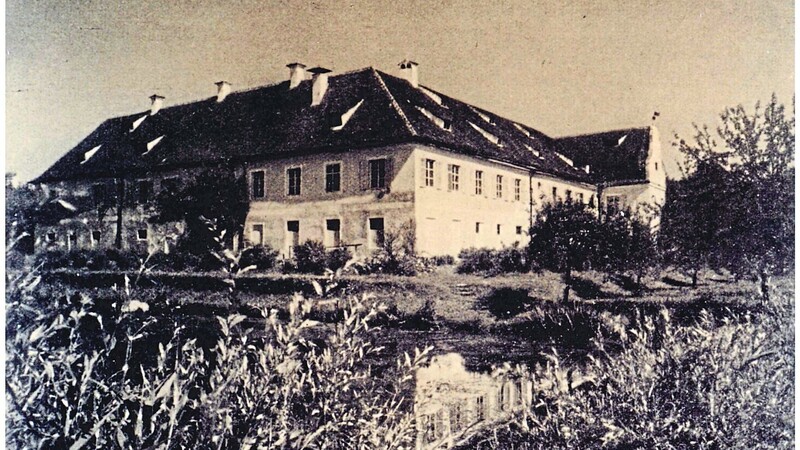 Vor 70 Jahren wurde aus dem Wasserschloss das Kreiskrankenhaus.