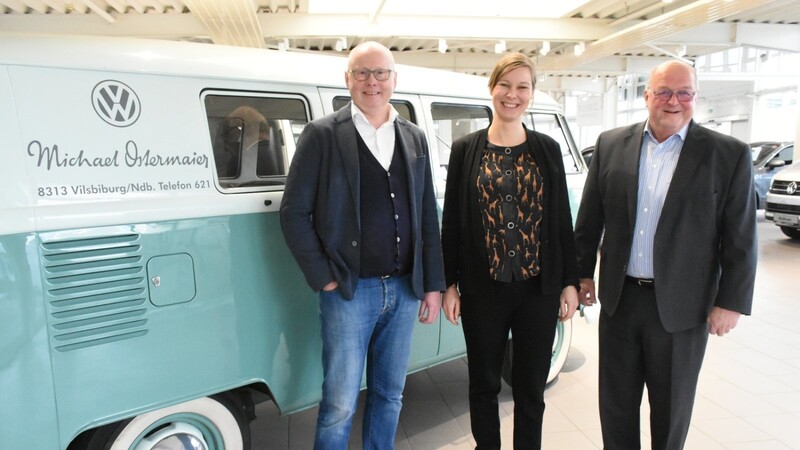 Michael und Veronika Ostermaier wechseln aus der operativen Geschäftsführung in den neuen Beirat, Klaus Schroff (rechts) wird alleiniger Geschäftsführer.