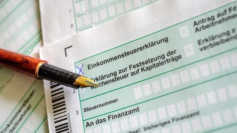 Geht es nach der FDP, soll der Spitzensteuersatz erst ab 90 000 Euro fällig werden.