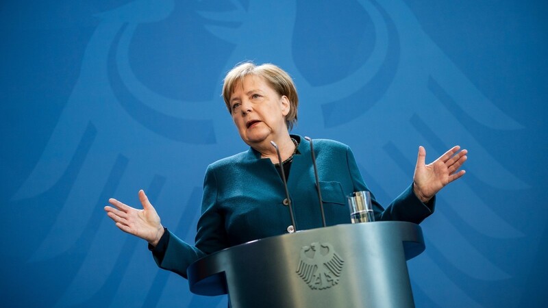 Bundeskanzlerin Angela Merkel läuft zur Hochform auf. "Man schart sich erst einmal um diejenigen, denen man eine Führung zutraut", erklärt Forsa-Chef Manfred Güllner.