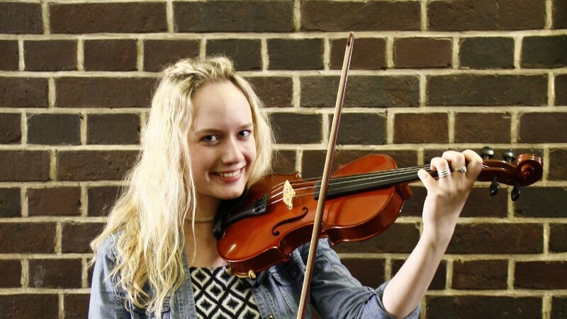 Geigespielen ist langweilig? Stimmt nicht, sagt Susanne Beck. Sie spielt seit sechs Jahren begeistert das Instrument.