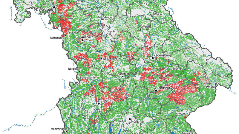 Die neue Gebietskulisse zur Nitratbelastung: Die roten Flächen um Straubing sind deutlich weniger. Bayernweit haben sie sich halbiert: