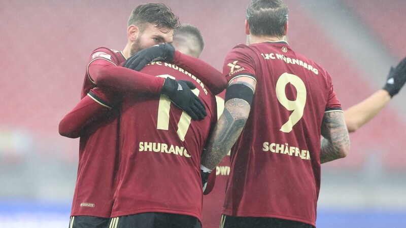 Der 1. FC Nürnberg hat Grund zur Freude: Die Franken haben Kiel mit 2:1 besiegt.