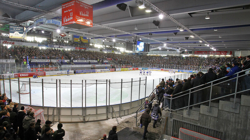 Am Straubinger Eisstadion wird ein Kabinentrakt entstehen. Möglich machen das weitere Fördermittel.