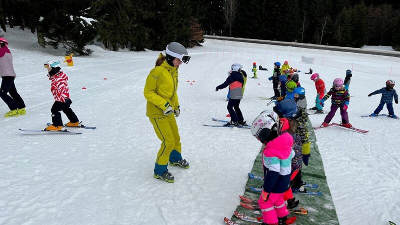 Straubinger Ski-Verein Ski-Plus hofft, dass der Schnee auch in der Region nochmal liegen bleibt.
