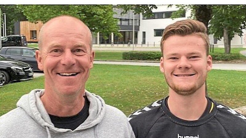 Dynamisches Duo aus Pilsen: Milan Sedivec sen. (l.) und sein Sohn wollen als Trainer beziehungsweise Spieler den Handballclub Deggendorf in der neuen Saison wieder zum Erfolg führen.