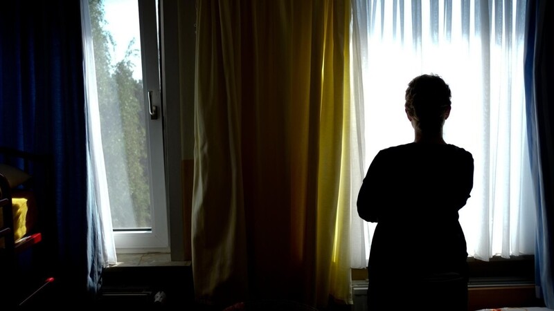 Rund 4,1 Millionen Menschen leiden laut WHO an Depressionen. Dennoch ist es für viele noch schwierig, offen über ihre Krankheit zu sprechen. Dieses Schweigen möchte Laura Schindler (25) brechen. Sie erzählt, wie sie wieder gelernt hat, zu leben.