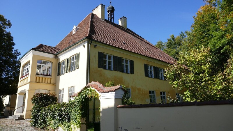 Eine Ansicht von Schloss Biedenbach aus dem Oktober 2019.