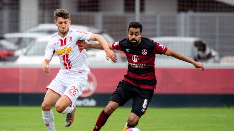 Der SSV Jahn Regensburg hat ein Testspiel beim 1. FC Nürnberg mit 0:2 verloren.
