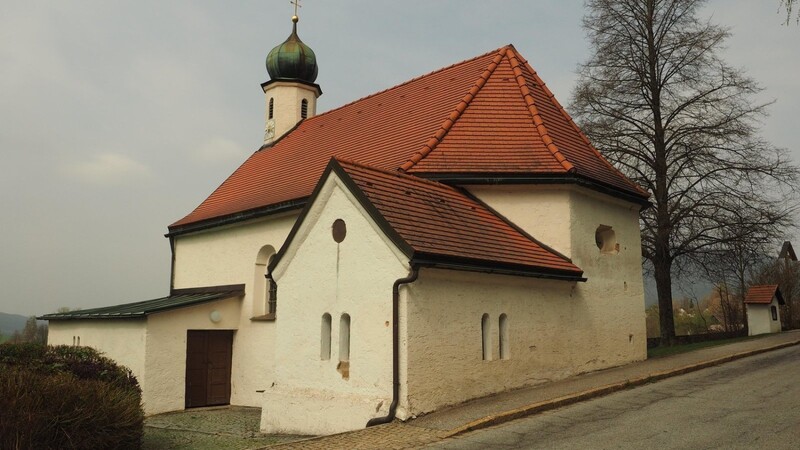 Dringend notwendig ist die grundlegende Sanierung der Liebfrauenkapelle, die am südlichen Ortseingang von Arnbruck die Besucher begrüßt.