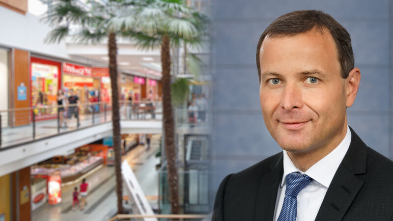 "Wir waren bei etwa 40 Prozent der Kunden, die normalerweise an so einem Tag zu uns kommen", sagt Center-Manager Thomas Zink über den Neustart im Donaueinkaufszentrum.