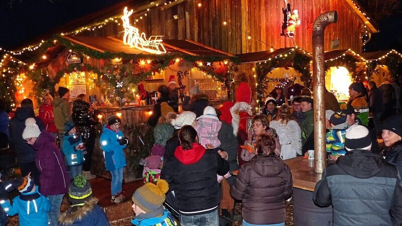 Klein, aber fein: Das Hötzinger Weihnachtsdorf besticht mit einer besonderen Atmosphäre.