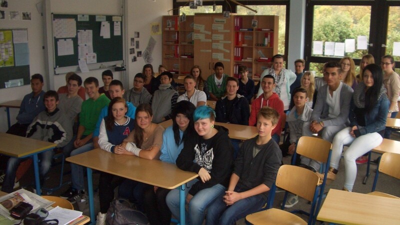 Redakteurin Sandra Löw besuchte am Mittwoch, 23. Oktober, die Klassen M9a und M9b der Mittelschule in Landshut-Schönbrunn.