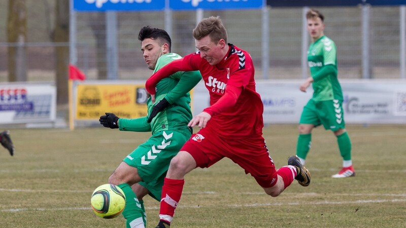Die SpVgg Hankofen und die U19 der SpVgg Greuther Fürth haben sich in einem Test 2:2 getrennt.