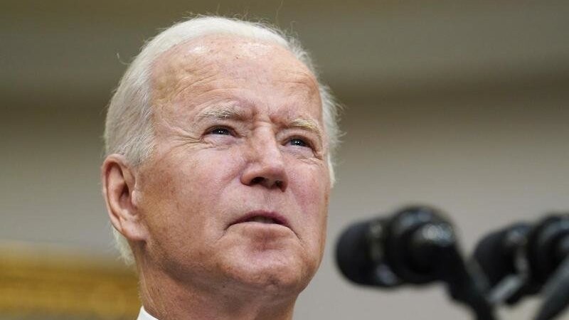 US-Präsident Joe Biden warnte auch vor einer wachsenden Terrorgefahr am Flughafen von Kabul.