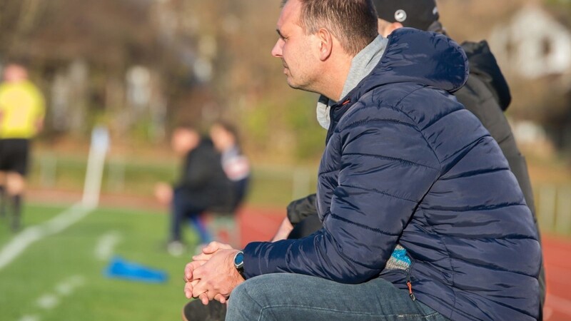 Bogens Trainer Stefan Dykiert blickt dem Jahresabschluss gegen Freising entgegen.