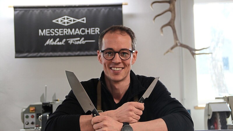 Liebt seinen Beruf: Messermacher Michael Fischer.