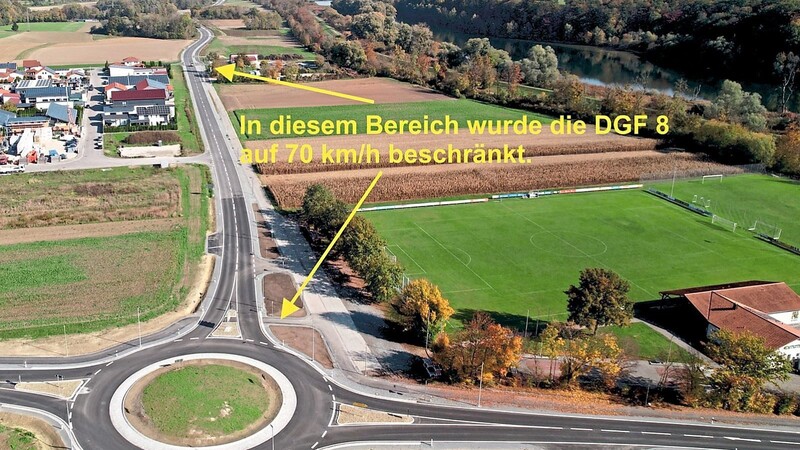 Entgegen der bisherigen Auffassung wurde der Teilbereich des Autobahnzubringers auf Loichinger Flur auf 70 km/h begrenzt.