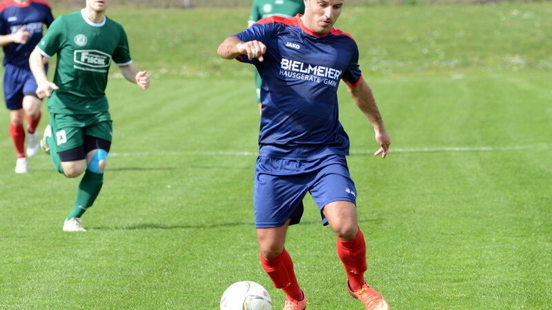 Ismail Morina, hier im Trikot des 1. FC Bad Kötzting, spielt kommende Saison wieder für den TSV Bogen.