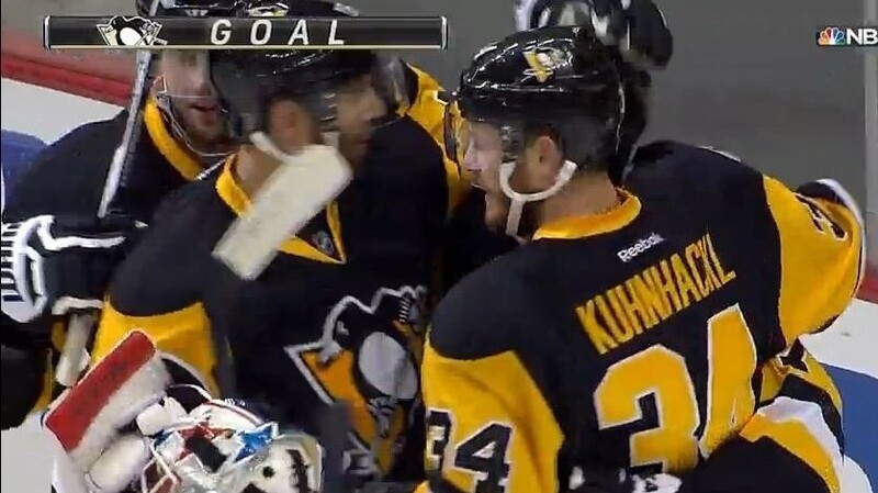Tom Kühnhackl steht mit den Pittsburgh Penguins im Stanley-Cup-Finale.