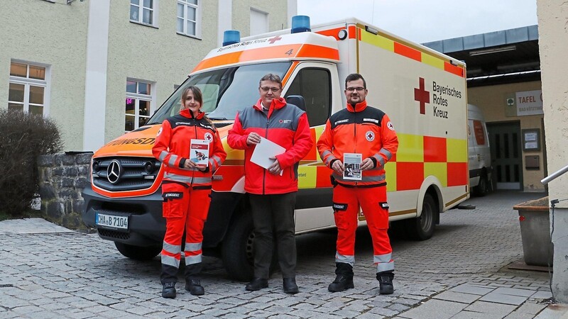 Stefan Raab (2.v.l.) und seinen Kollegen von der Bad Kötztinger Rettungswache ist eine gute Zusammenarbeit mit den Ersthelfern wichtig.
