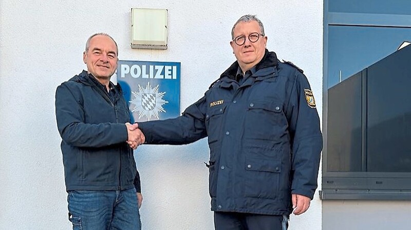 Der neue Vorsitzende der Kreisverkehrswacht Heinz Gillig und Polizeidienststellenleiter Max Mundt trafen sich zum Austausch.