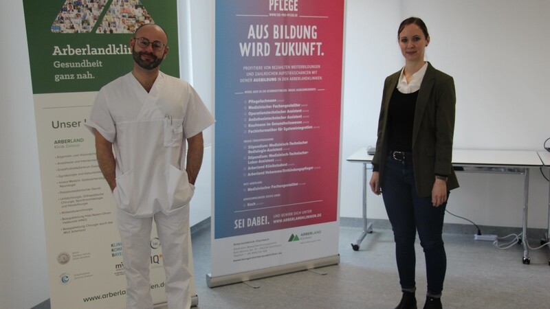 Dr. Timur Zubok mit Stephanie Blüml, Leitung Personal.