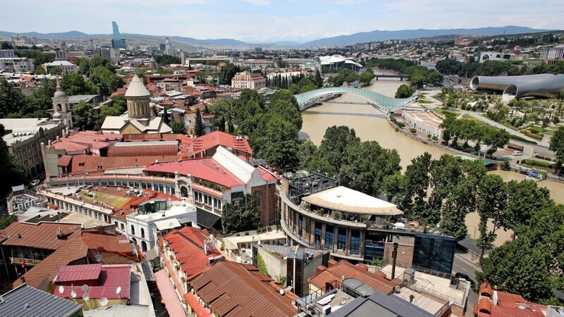 Die sanierte Altstadt von Tiflis: Auch Georgien soll als "sicherer Herkunftsstaat" eingestuft werden. Doch ohne eine Mehrheit im Bundesrat geht es nicht. (Archivfoto)