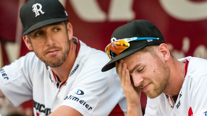 Enttäuschte Gesichter bei Mike Bolsenbroek und Pascal Amon nach den Niederlagegen gegen Heidenheim.