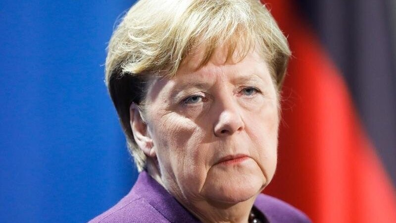 Kanzlerin Merkel muss sich nun selbst in häusliche Quarantäne begeben (Archiv).