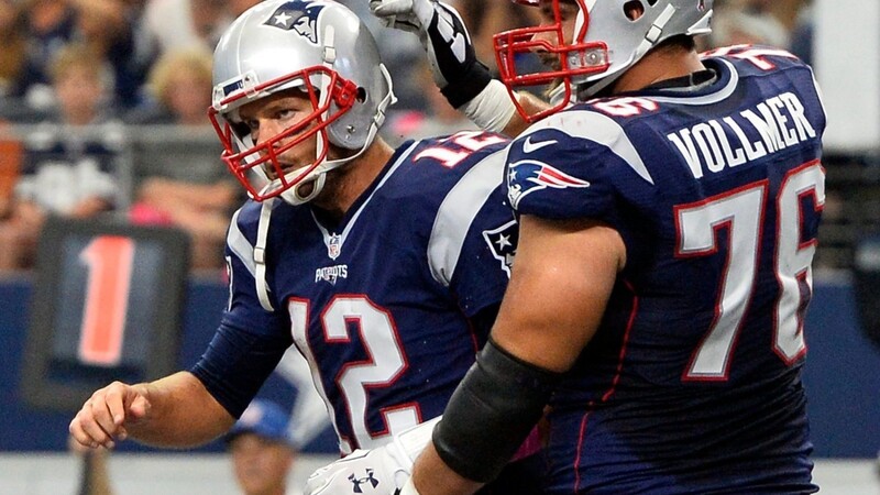 Liefen zusammen für die New England Patriots auf: Sebastian Vollmer (rechts) und Superstar Tom Brady.