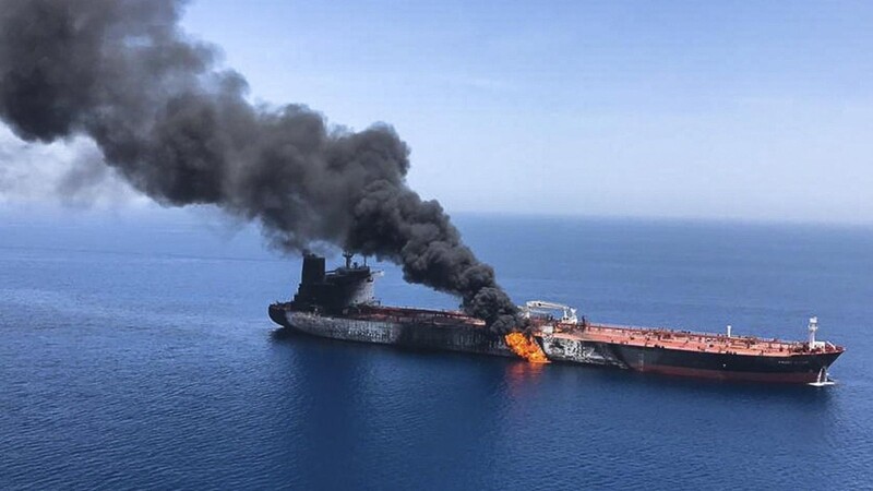 Durch die Attacken im Golf von Oman droht die Lage im Iran zu eskalieren.