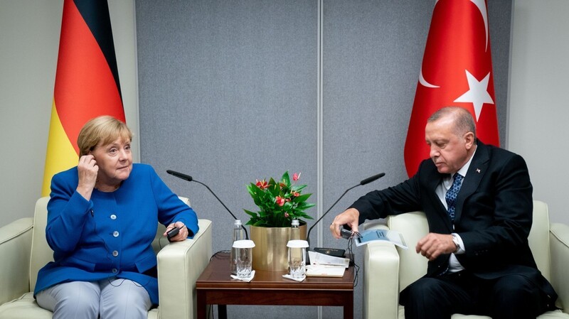 Bundeskanzlerin Angela Merkel (CDU) trifft sich am Freitag wieder einmal mit dem türkischen Präsidenten Recep Tayyip Erdogan.