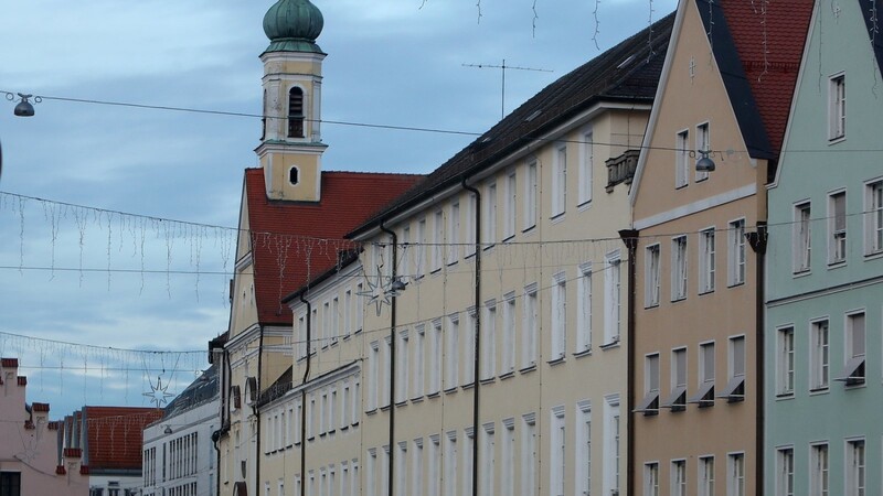 Der Landkreis unterstützt kirchliche Schulen, wie hier Ursulinen, wie auch Seligenthal und Oberroning.