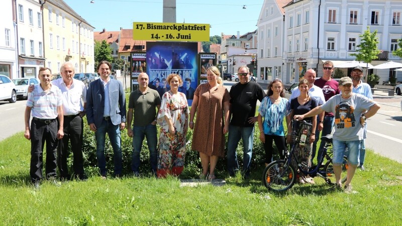 Die Veranstalter und Organisatoren des Bismarckplatzfestes stellten das diesjährige Programm am Montag bei einer Pressekonferenz vor.