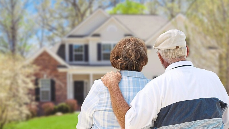 Viele Senioren wollen auch im hohen Alter in den eigenen vier Wänden wohnen.