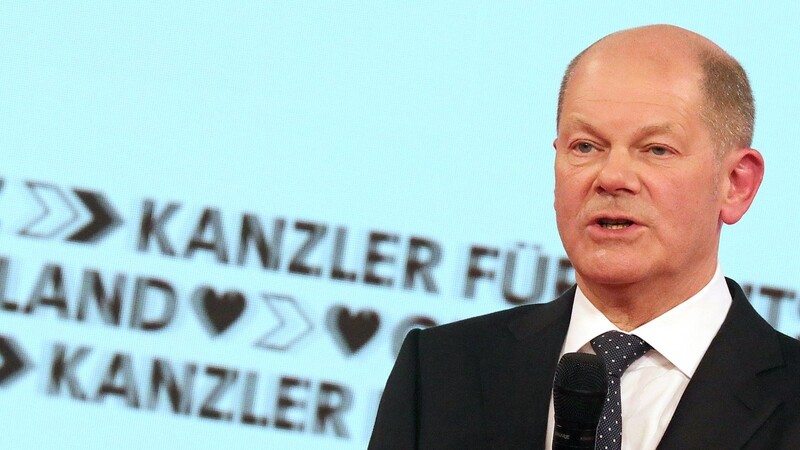 Kanzlerkandidat Olaf Scholz hat auf dem SPD-Bundesparteitag am Sonntag den großen Wandel beschworen und sich als Mann inszeniert, der diesen Wandel weitgehend schmerzfrei gestalten wird. Ob das reicht, um Zuversicht und Begeisterung zu wecken, ist unklar.