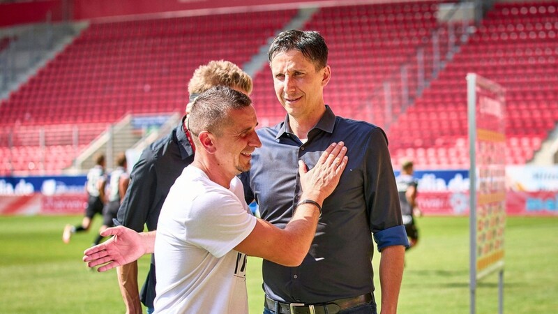 In der ersten DFB-Pokal-Runde kommt es zu einem "besonderen Wiedersehen" im Jahnstadion Regensburg: Jahn-Trainer Mersad Selimbegovic (l.) trifft auf den 1. FC Köln, der seit April von Ex-Jahn-Boss Christian Keller geleitet wird.
