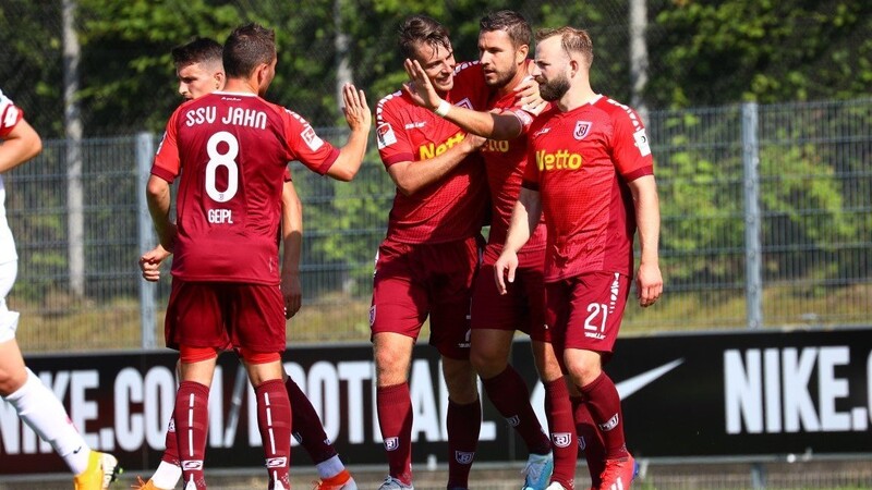 Jahn Regensburg hat sich in Heimstetten gegen den Bundesligisten Mainz 05 durchgesetzt.