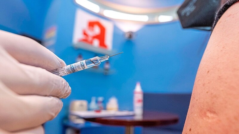 In Apotheken sollen Impfwillige künftig auch die Corona-Schutzimpfung erhalten.