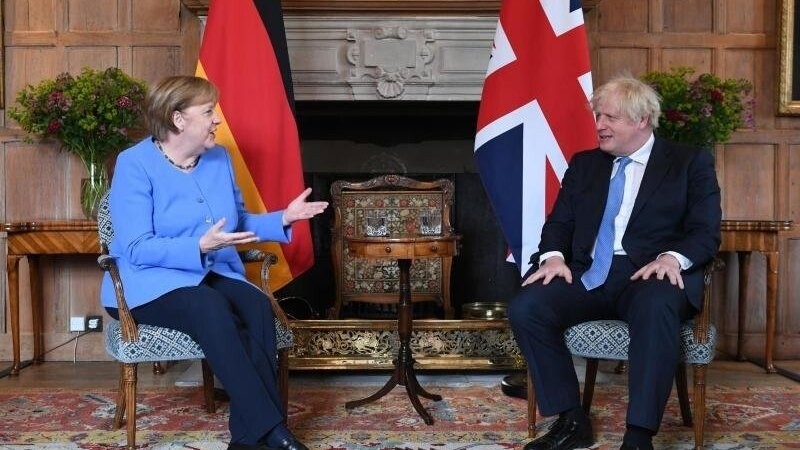 Einreisebeschränkungen und Brexit-Streit mit der EU: Für Merkel standen keine leichten Themen bei ihrem Treffen mit Johnson auf dem Programm.