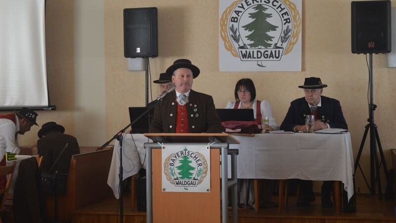 Gotthardsbergler-Vorsitzender Max Schiller lud ein zum Gaufest am zweiten Juli-Wochenende in Kirchberg im Wald.