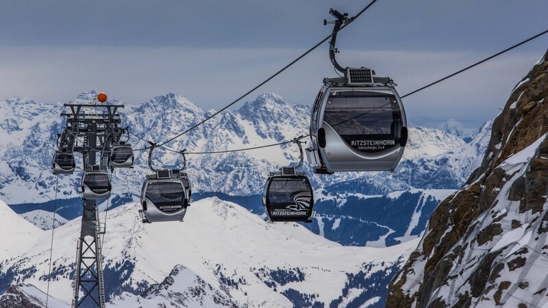 Das Gletscherskigebiet Kitzsteinhorn. Vergangenes Jahr blieben die Gondeln leer. In diesem Winter sind Skiurlaube wieder erlaubt. Doch es gibt strenge Vorschriften.