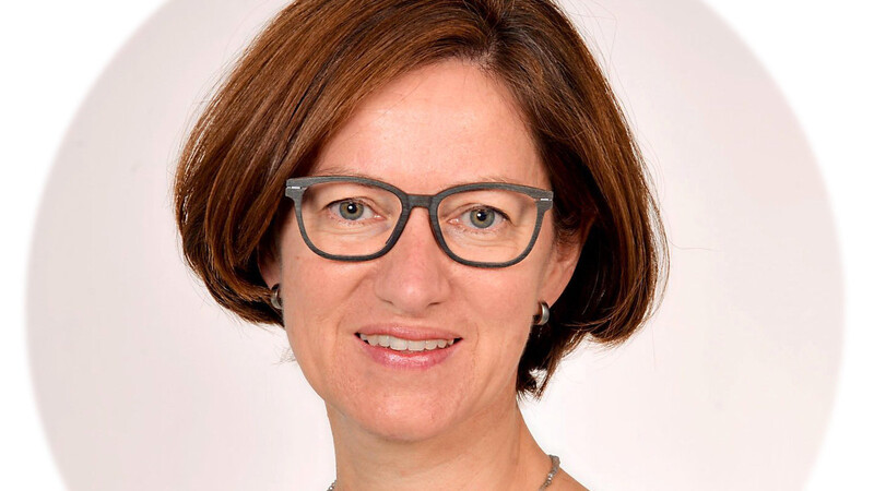 Dr. Désirée Dunstheimer ist Leitende Oberärztin für Kinder- und Jugendmedizin am Universitätsklinikum Augsburg und Leiterin des Augsburger Zentrums für Seltene Erkrankungen.
