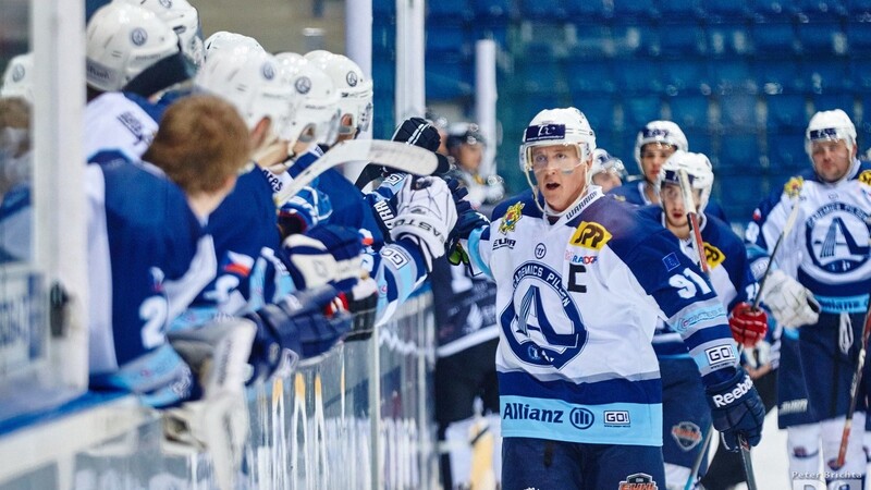 Jakub Faschingbauer führt die Academics Pilsen als Kapitän aufs Eis.