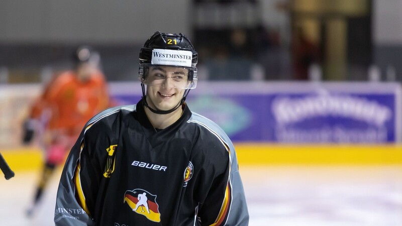 Stefan Loibl und die Eishockey-Nationalmannschaft sind derzeit für ein Trainingscamp in Dingolfing zu Gast.