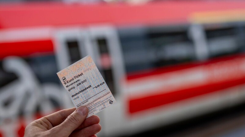 Ab 1. Juni kann das 9-Euro-Ticket bundesweit genutzt werden. (Symbolbild)