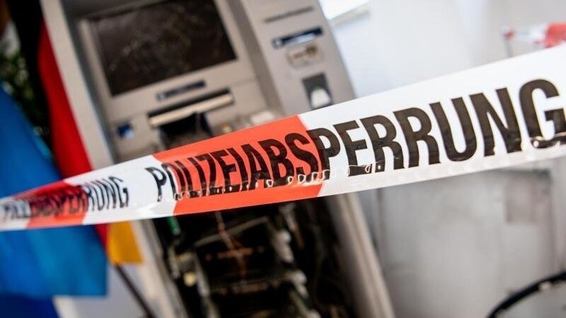 In Bayern gab es im vergangenen Jahr 37 Fälle von versuchten und vollendeten Sprengungen von Bankautomaten. (Symbolbild)