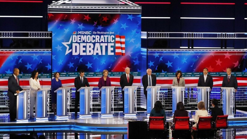In der Nacht von Donnerstag auf Freitag debattieren wieder einmal die Präsidentschaftsbewerber der US-Demokraten live im Fernsehen miteinander,